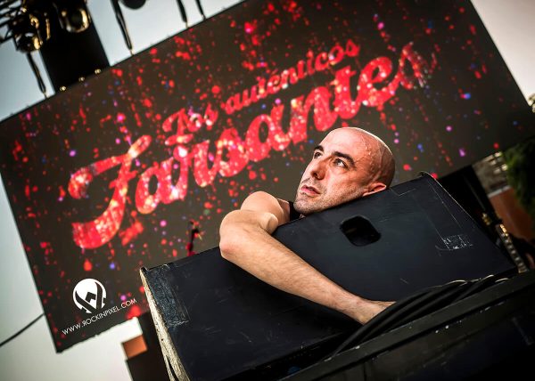 Los Autenticos Farsantes