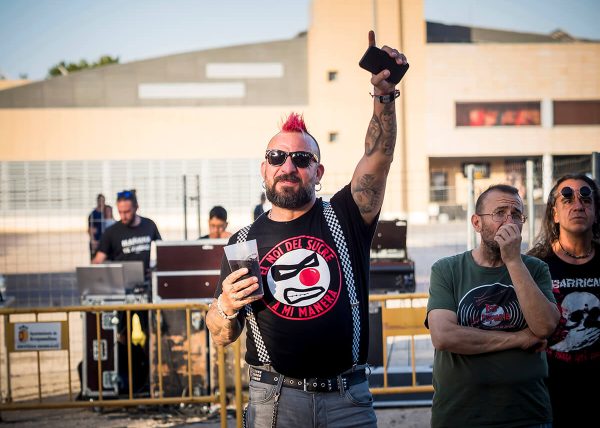 Los Autenticos Farsantes